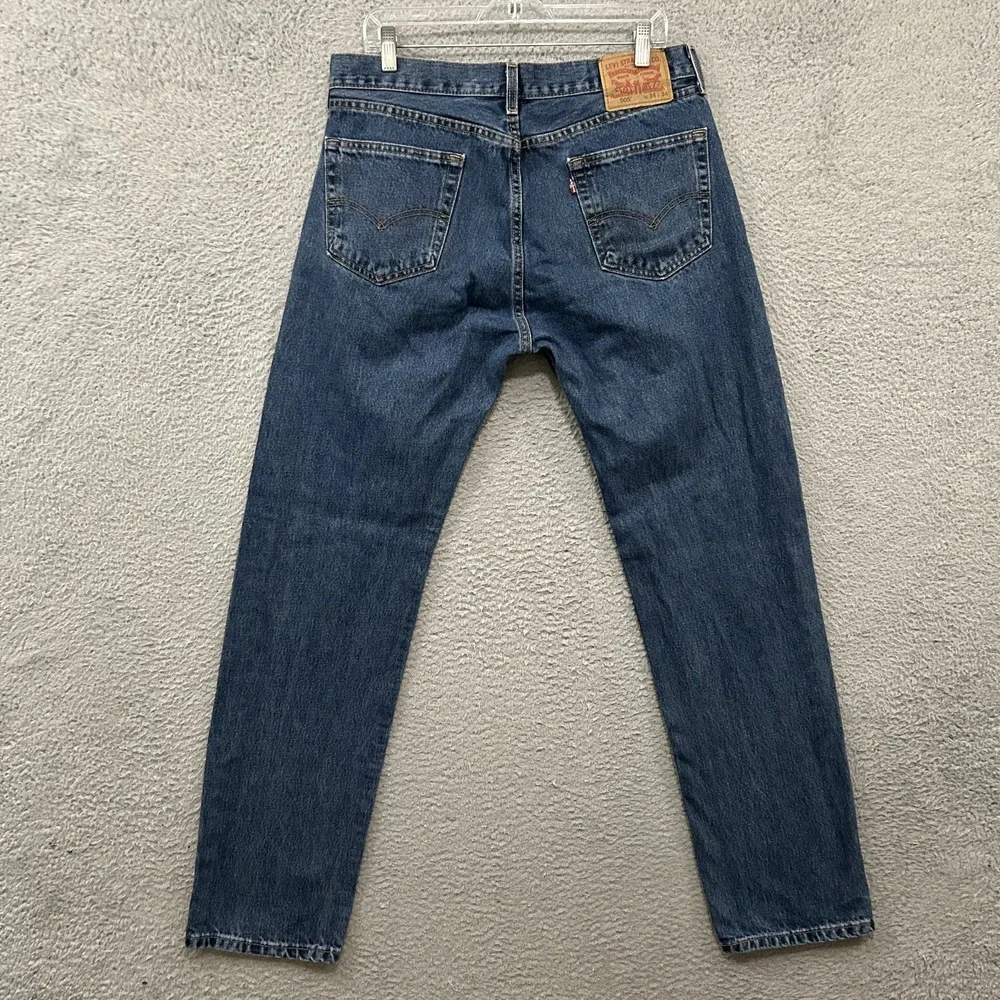 Levis Jeans Mens 34x34 Blue Denim 505 Straight American Work Wear Medium Wash